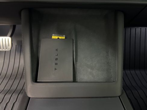 Used 2025 Tesla Model 3 Performance image 18