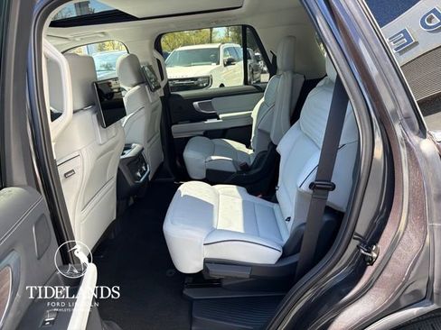 New 2026 Ford Expedition Platinum w/ Platinum Ultimate Package image 28