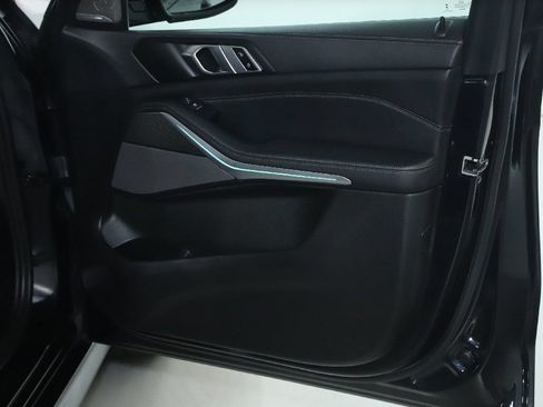 Used 2023 BMW X5 xDrive40i w/ Executive Package AWD/4WD image 41