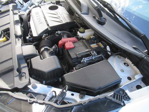 Used 2024 Nissan Rogue SV image 15