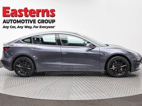 Used 2018 Tesla Model 3 Long Range AWD/4WD image 4