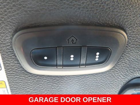Used 2021 Jeep Wrangler Unlimited Rubicon AWD/4WD image 40