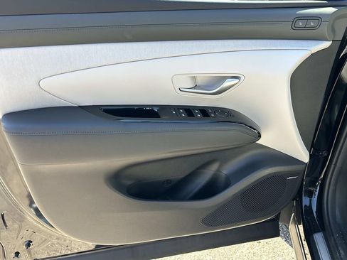 New 2026 Hyundai Tucson Limited image 17