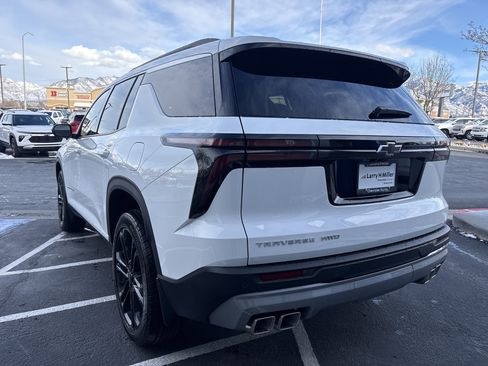 New 2026 Chevrolet Traverse LT w/ LPO, Floor Liner Package image 3