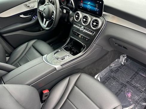 Used 2022 Mercedes-Benz GLC 300 4MATIC image 15