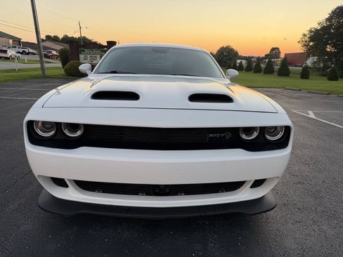 Used 2019 Dodge Challenger SRT Hellcat w/ Laguna Leather Package RWD image 14