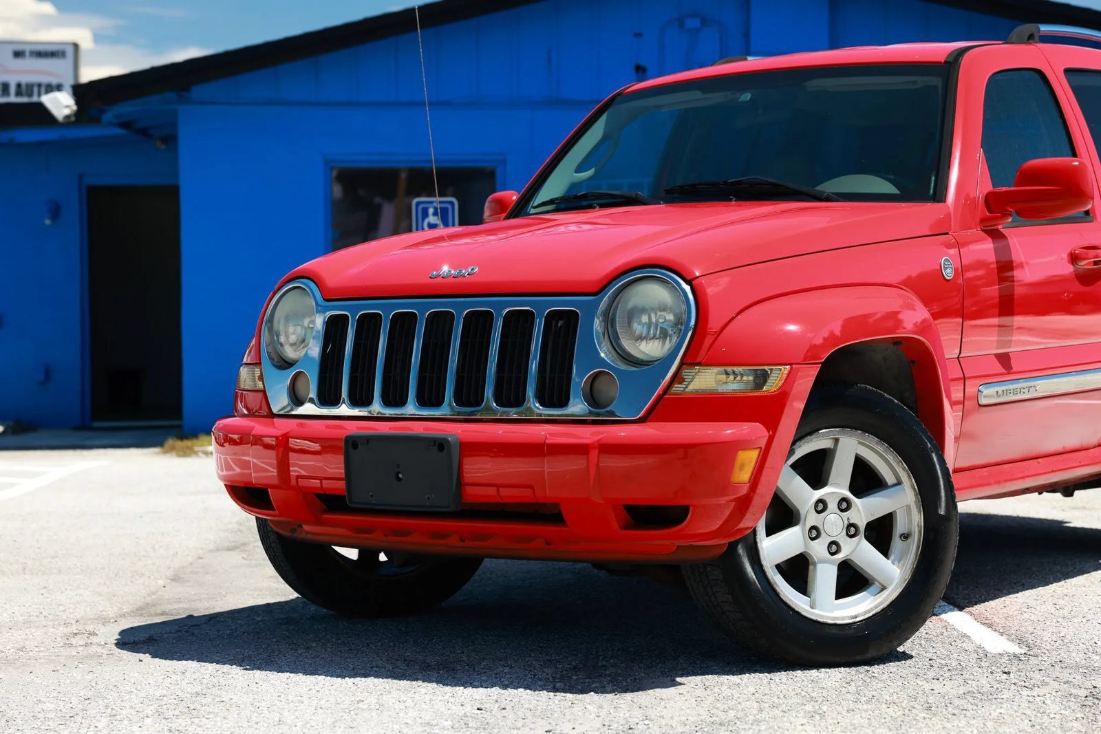 Used 2006 Jeep Liberty Limited AWD/4WD image 16