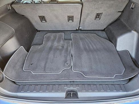 Used 2018 Chevrolet Equinox Premier image 6