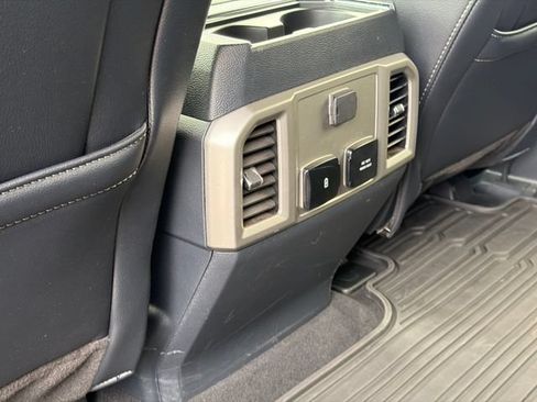 Used 2022 Ford F250 Lariat w/ Lariat Ultimate Package AWD/4WD image 23