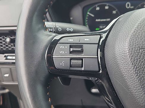 Used 2026 Honda CR-V Sport Touring image 25