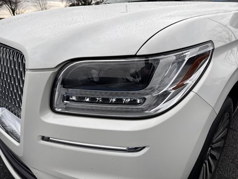 Used 2021 Lincoln Navigator Reserve image 6