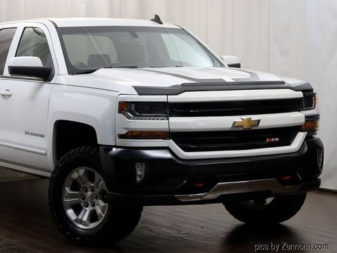 Used 2017 Chevrolet Silverado 1500 LT w/ All Star Edition AWD/4WD image 2