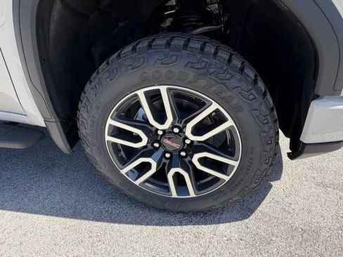 New 2026 GMC Sierra 1500 AT4 w/ AT4 Premium Package AWD/4WD image 3