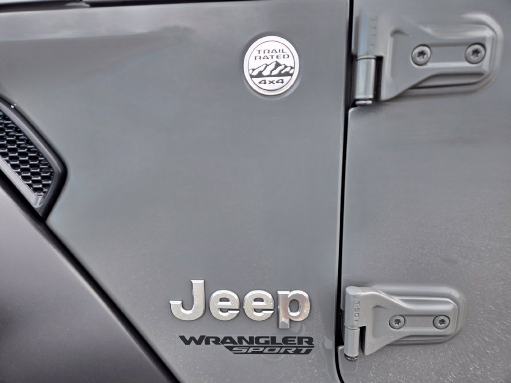 Used 2021 Jeep Wrangler Sport AWD/4WD image 19