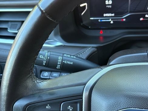 Used 2024 GMC Yukon XL Denali w/ Denali Reserve Package image 34