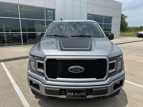 Used 2020 Ford F150 XLT w/ Equipment Group 302A Luxury AWD/4WD image 9