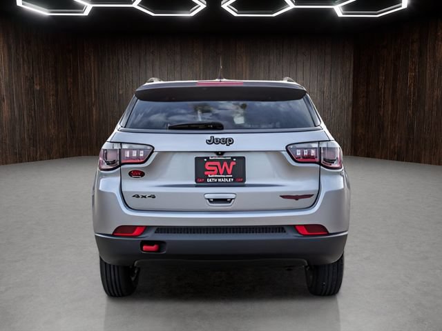 Used 2022 Jeep Compass Trailhawk AWD/4WD image 6