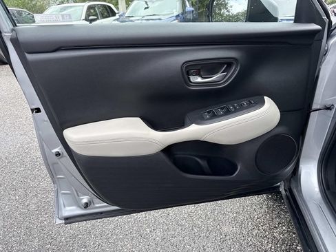 Used 2024 Honda HR-V LX image 21