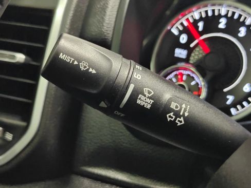 Used 2020 RAM 1500 Big Horn AWD/4WD image 45