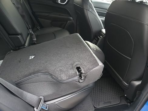 New 2026 Jeep Compass Latitude image 83