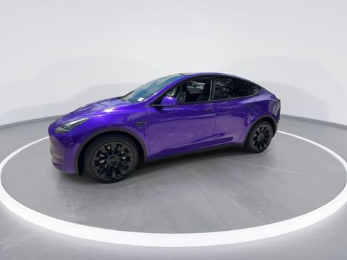 Used 2023 Tesla Model Y Long Range AWD/4WD image 4