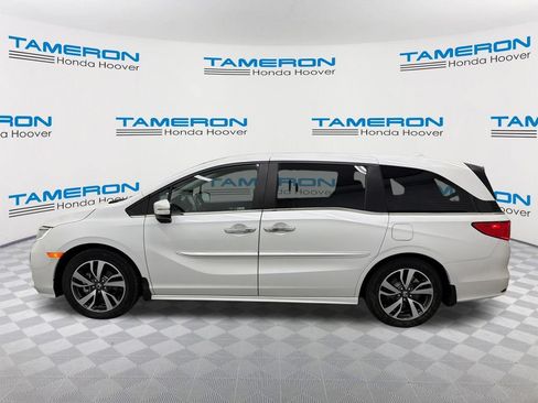 Used 2022 Honda Odyssey Touring image 2