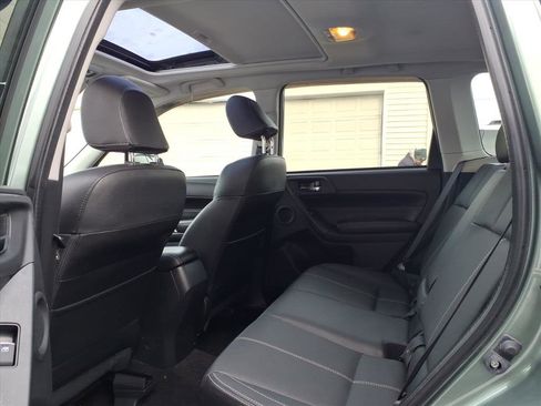 Used 2017 Subaru Forester 2.5i Touring image 12