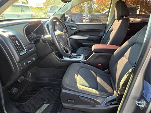 Used 2021 Chevrolet Colorado LT w/ LT Convenience Package image 21