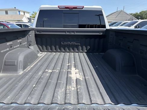 Used 2026 GMC Sierra 1500 AT4 w/ AT4 Premium Package AWD/4WD image 10