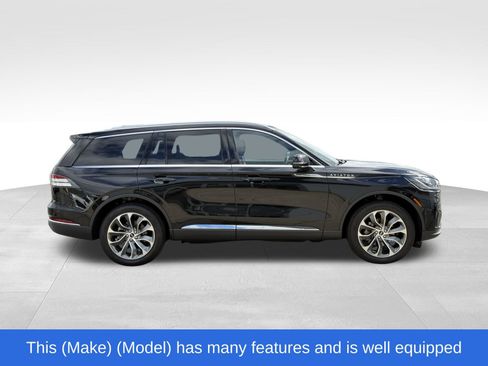 Used 2025 Lincoln Aviator Reserve w/ Illumination Package AWD/4WD image 10