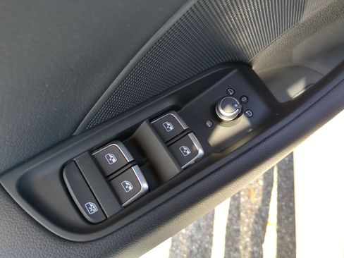 Used 2018 Audi A3 2.0T Premium Plus image 19