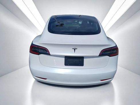 Used 2023 Tesla Model 3 Standard Range RWD image 6