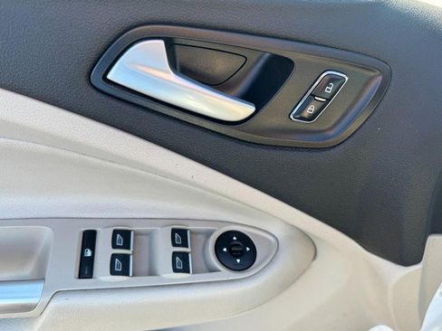 Used 2016 Ford C-MAX SE image 15