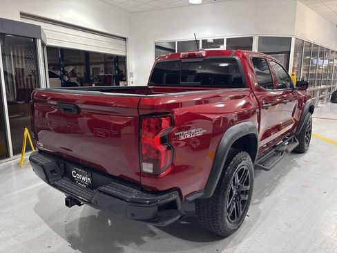Used 2023 Chevrolet Colorado Trail Boss w/ Technology Package image 9