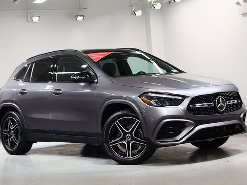 Used 2025 Mercedes-Benz GLA 250 4MATIC image 2