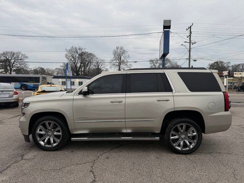 Used 2017 Chevrolet Tahoe LT w/ LT Signature Package image 3
