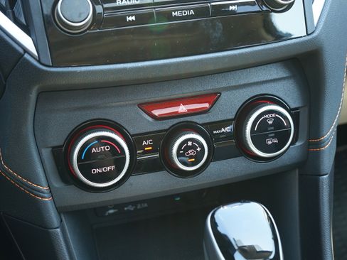 Used 2023 Subaru Crosstrek 2.0i Premium w/ Popular Package #4A image 25