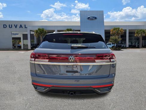 Used 2026 Volkswagen Atlas Cross Sport SE image 5