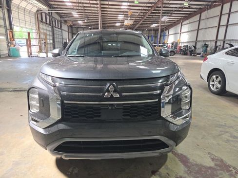 Used 2025 Mitsubishi Outlander SE AWD/4WD image 7