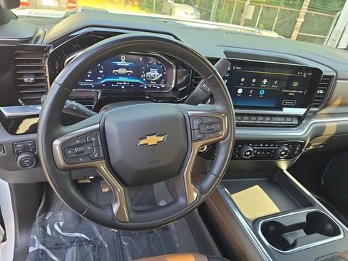 Used 2024 Chevrolet Silverado 2500 High Country w/ Z71 Off-Road Package AWD/4WD image 16