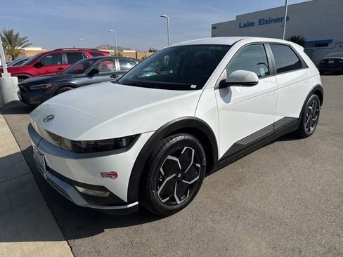 Used 2024 Hyundai Ioniq 5 SE RWD image 2