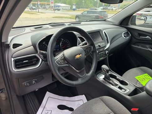 Used 2023 Chevrolet Equinox LT FWD image 24