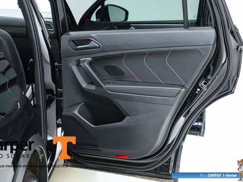 Used 2024 Volkswagen Tiguan SEL R-Line image 31