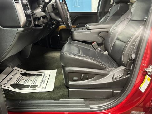 Used 2018 Chevrolet Silverado 1500 LTZ AWD/4WD image 16