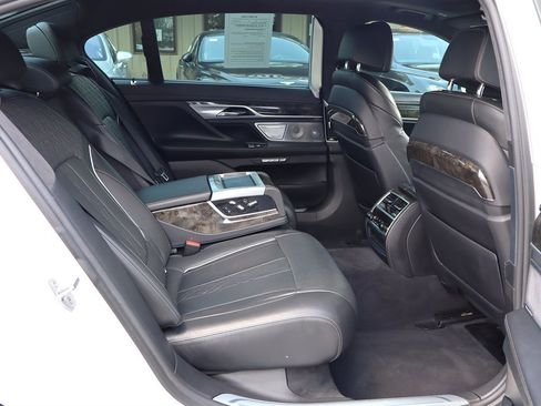 Used 2016 BMW 750i xDrive AWD/4WD image 26
