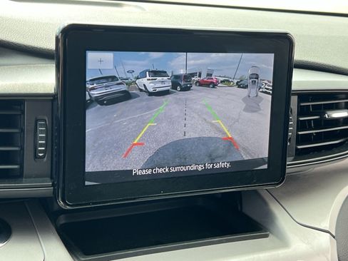 Certified 2023 Ford Explorer XLT AWD/4WD image 27