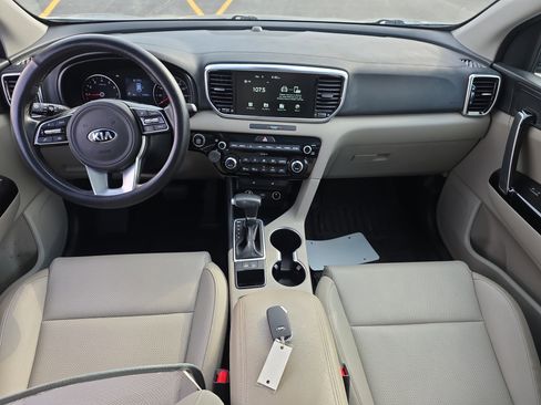 Used 2022 Kia Sportage EX image 10