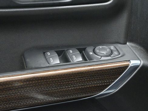 Used 2022 Chevrolet Silverado 1500 LT Trail Boss w/ LT Trail Boss Premium Package image 12