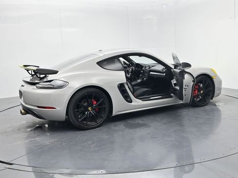 Used 2018 Porsche 718 Cayman S RWD image 53