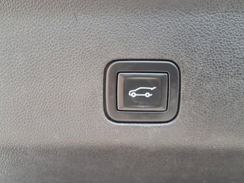 Used 2021 GMC Yukon Denali w/ Denali Ultimate Package AWD/4WD image 14